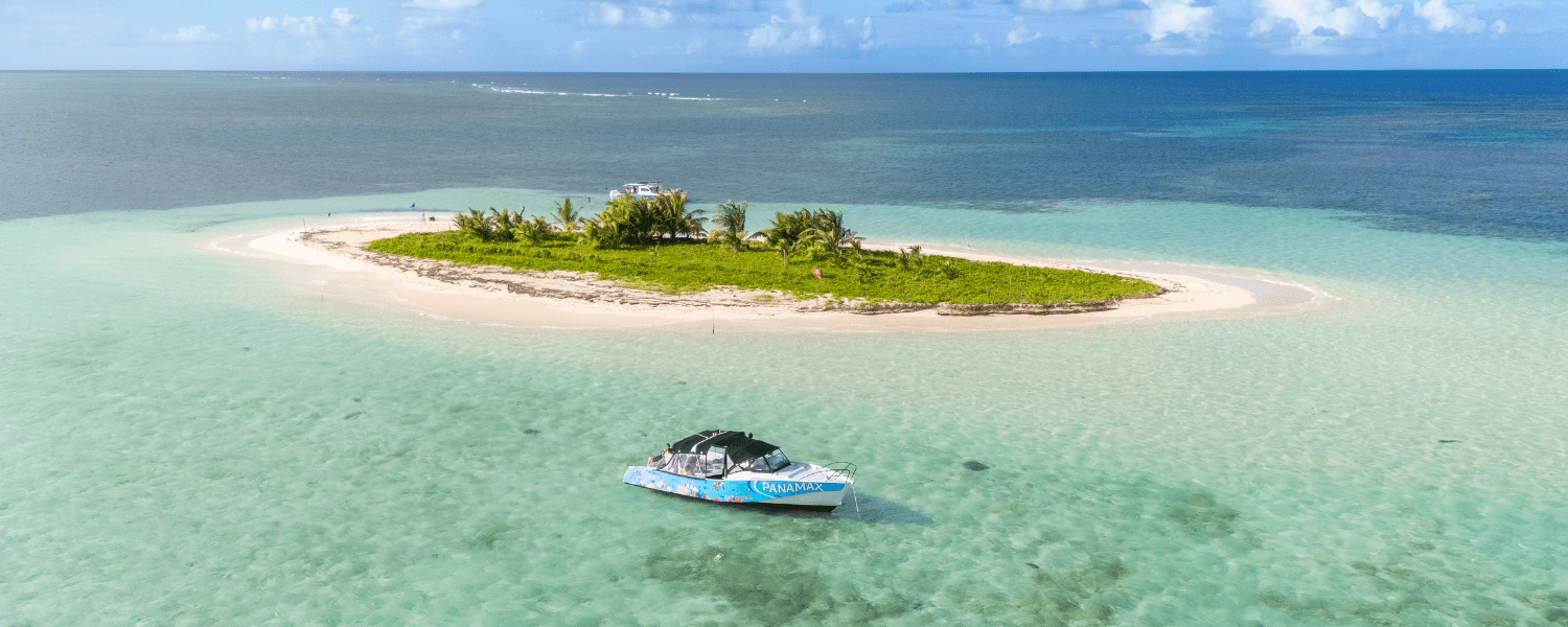 Iletcaret-Guadeloupe-Panamax